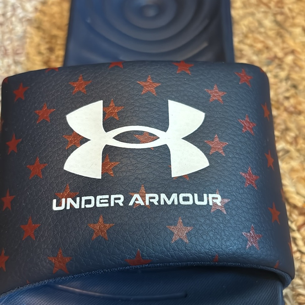 New Under Armour Red Star Navy Blue Slide Sandals Men 8 USA - Picture 2 of 4